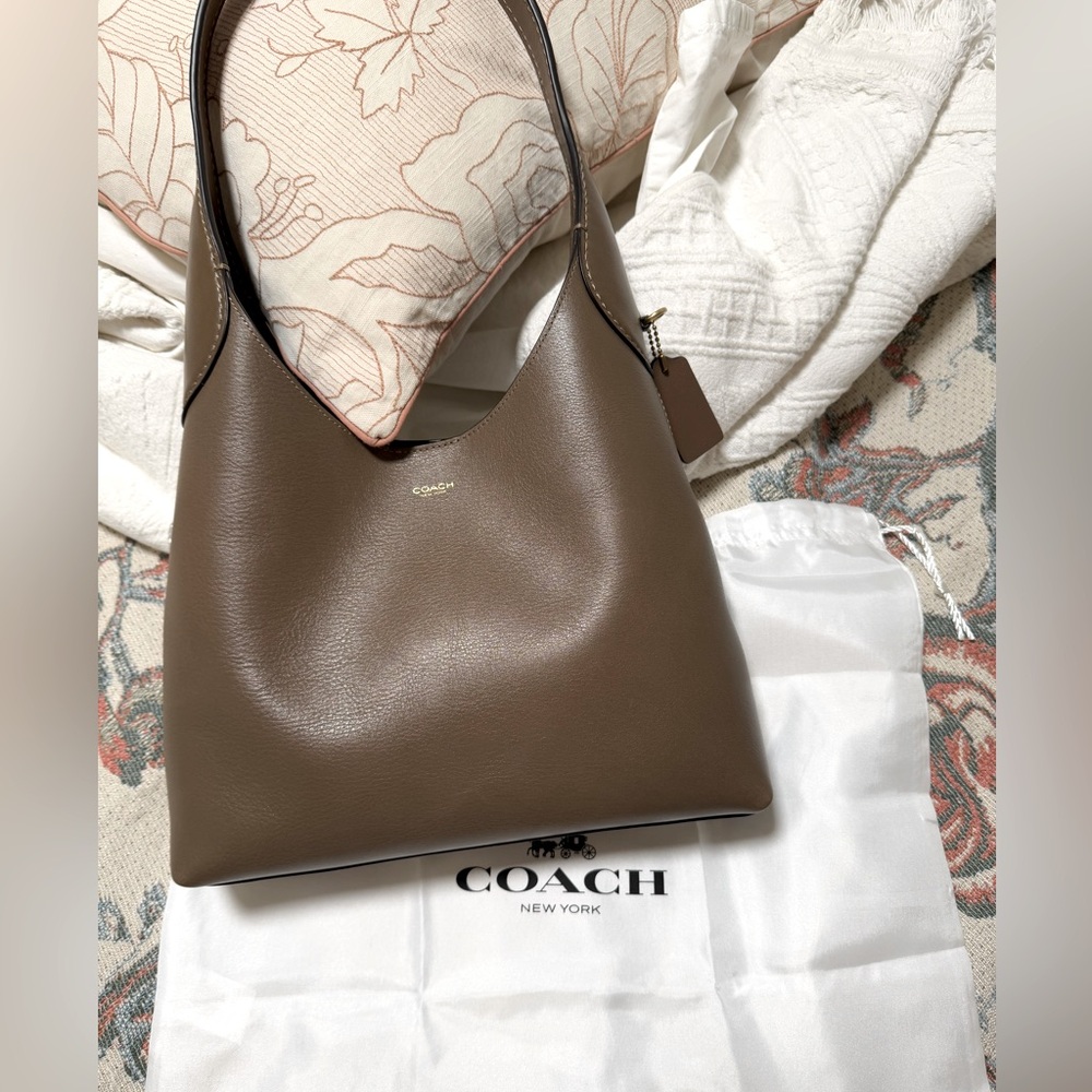 Coach Brooklyn 28 in Dark Stone